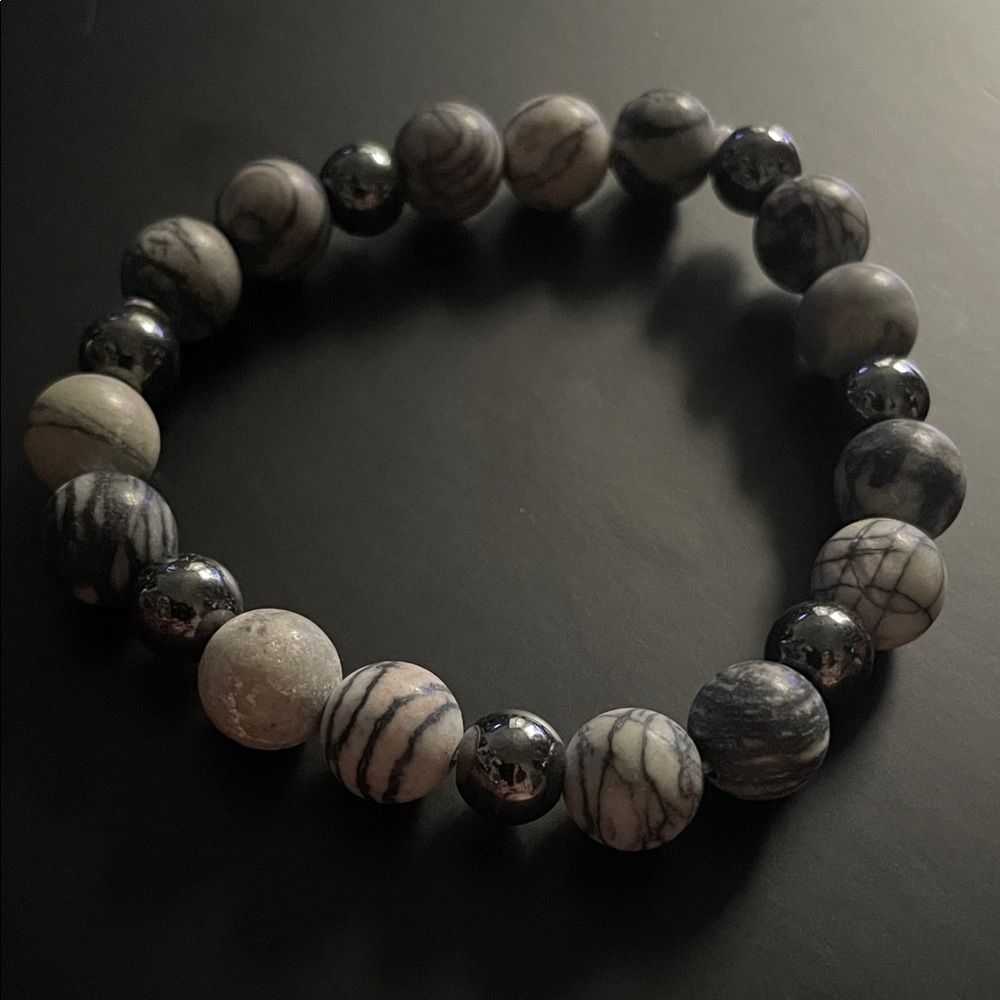 Gray Stone and Metallic Silver Beaded Bracelet 7” before stretch
